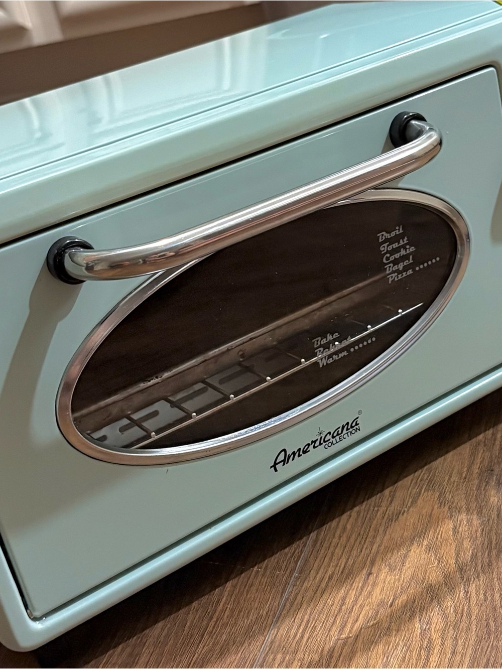 Americana Collection Mint Green Toaster Oven